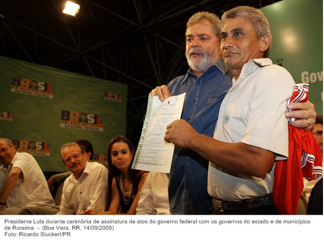 Presidente Lula durante cerimônia de assinatura de atos do governo federal com os governos do estado e de municípios de Roraima (2).