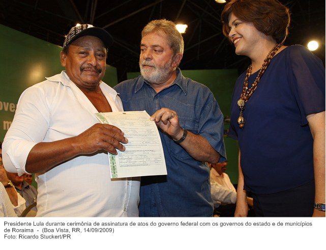 Presidente Lula durante cerimônia de assinatura de atos do governo federal com os governos do estado e de municípios de Roraima.