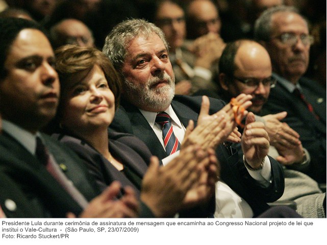 Presidente Lula durante cerimônia de assinatura de mensagem que encaminha ao Congresso Nacional projeto de lei que institui o Vale-Cultura.
