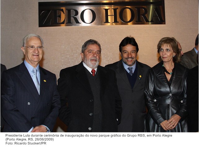 Presidente Lula durante cerimônia de inauguração do novo parque gráfico do Grupo RBS, em Porto Alegre (4).