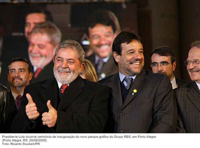 Presidente Lula durante cerimônia de inauguração do novo parque gráfico do Grupo RBS, em Porto Alegre.