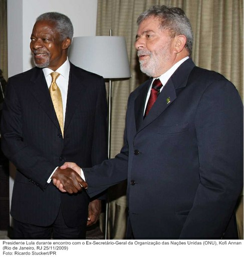 Presidente Lula durante encontro com o Ex-Secretário-Geral da Organização das Nações Unidas (ONU), Kofi Annan.