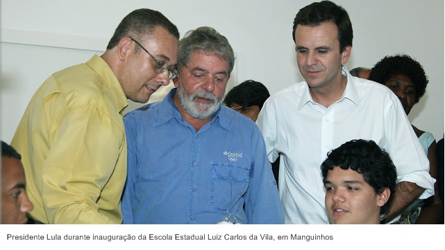 Presidente Lula durante inauguração da Escola Estadual Luiz Carlos da Vila, em Manguinhos (2).