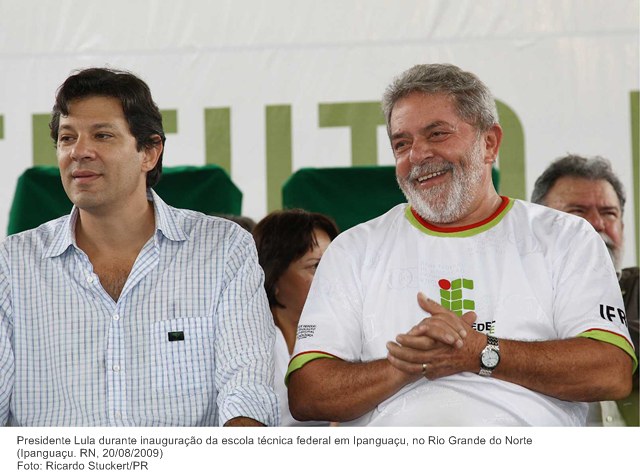 Presidente Lula durante inauguração da escola técnica federal em Ipanguaçu, no Rio Grande do Norte.