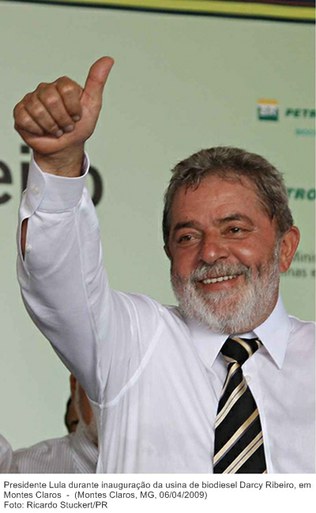 Presidente Lula durante inauguração da usina de biodiesel Darcy Ribeiro, em Montes Claros.
