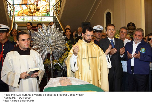 Presidente Lula durante o velório do deputado federal Carlos Wilson (2).