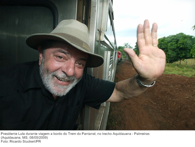 Presidente Lula durante viagem a bordo do Trem do Pantanal, no trecho Aquidauana - Palmeiras (2).