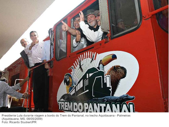 Presidente Lula durante viagem a bordo do Trem do Pantanal, no trecho Aquidauana - Palmeiras (3).