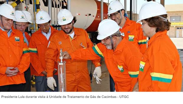 Presidente Lula durante visita à Unidade de Tratamento de Gás de Cacimbas - UTGC.