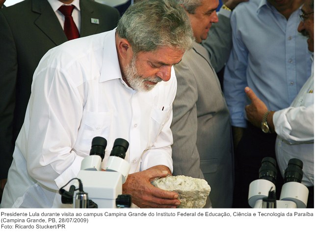Presidente Lula durante visita ao campus Campina Grande do Instituto Federal de Educação, Ciência e Tecnologia da Paraíba.