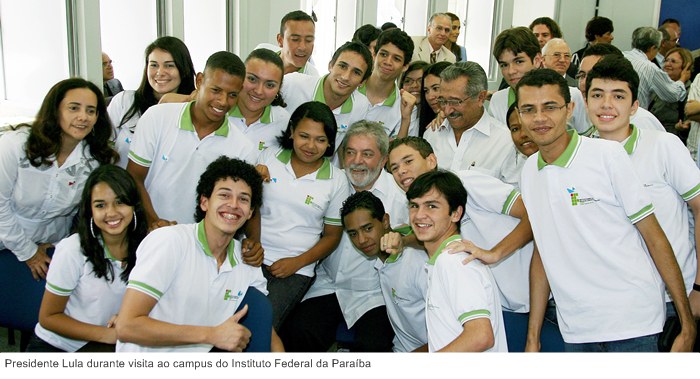 Presidente Lula durante visita ao campus do Instituto Federal da Paraíba.