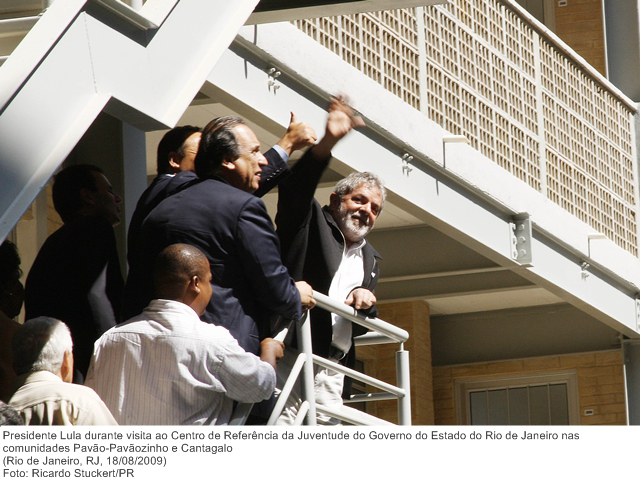 Presidente Lula durante visita ao Centro de Referência da Juventude do Governo do Estado do Rio de Janeiro nas comunidades Pavão-Pavãozinho e Cantagalo (2).