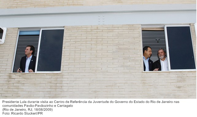 Presidente Lula durante visita ao Centro de Referência da Juventude do Governo do Estado do Rio de Janeiro nas comunidades Pavão-Pavãozinho e Cantagalo (3).
