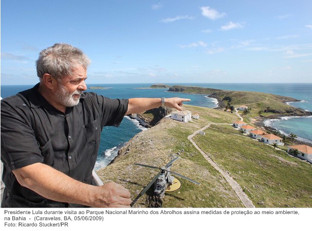 Presidente Lula durante visita ao Parque Nacional Marinho dos Abrolhos assina medidas de proteção ao meio ambiente, na Bahia.