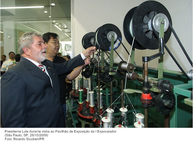 Presidente Lula durante visita ao Pavilhão de Exposição da I Expocatador (2).