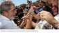 Presidente Lula e populares durante lançamento do programa Território de Paz (2).jpg