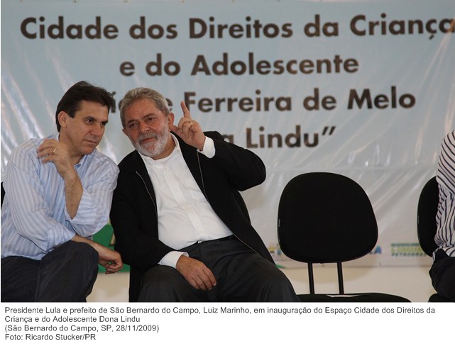 Presidente Lula e prefeito de São Bernardo do Campo, Luiz Marinho, em inauguração do Espaço Cidade dos Direitos da Criança e do Adolescente Dona Lindu.jpg