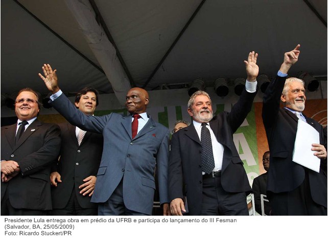 Presidente Lula entrega obra em prédio da UFRB e participa do lançamento do III Fesman.jpg