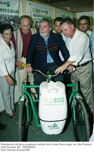 Presidente Lula lança programa mutirão Arco Verde Terra Legal, em Alta Floresta.jpg