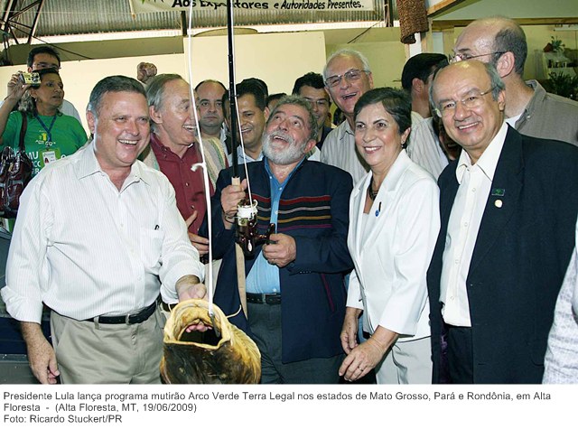 Presidente Lula lança programa mutirão Arco Verde Terra Legal nos estados de Mato Grosso, Pará e Rondônia, em Alta Floresta (2).jpg