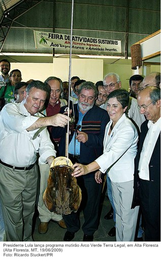 Presidente Lula lança programa mutirão Arco Verde Terra Legal nos estados de Mato Grosso, Pará e Rondônia, em Alta Floresta (3).jpg