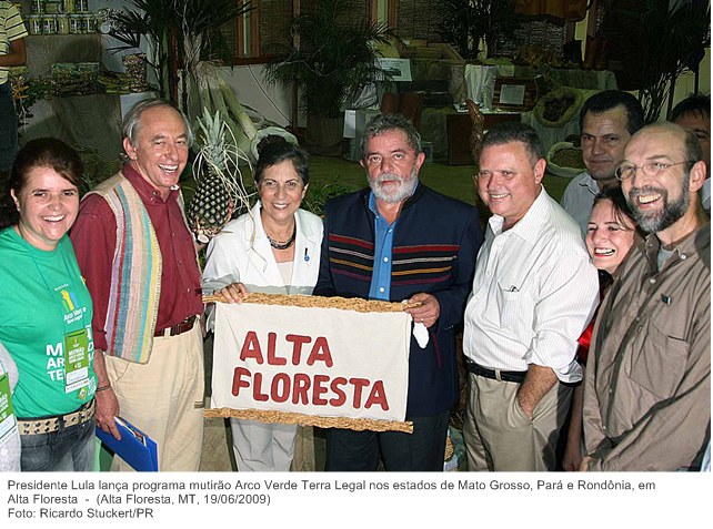 Presidente Lula lança programa mutirão Arco Verde Terra Legal nos estados de Mato Grosso, Pará e Rondônia, em Alta Floresta.jpg