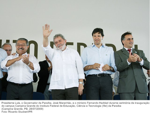 Presidente Lula, o Gov. da Paraíba, José Maranhão, e o min. Fernando Haddad durante cerimônia de inauguração do campus Campina Grande do Instituto Federal de Educação, Ciência e Tecnologia.