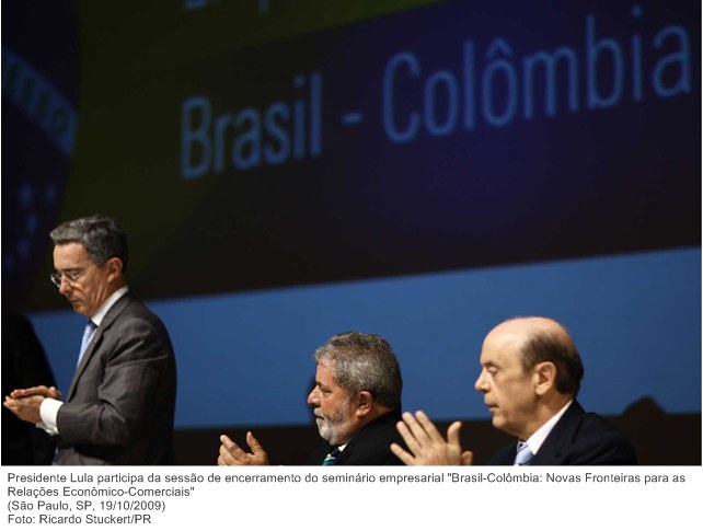 Presidente Lula participa da sessão de encerramento do seminário empresarial Brasil-Colômbia Novas Fronteiras para as Relações Econômico-Comerciais.jpg