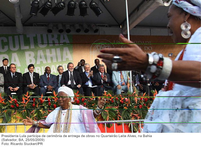 Presidente Lula participa de cerimônia de entrega de obras no Quarteirão Leite Alves, na Bahia (2).jpg