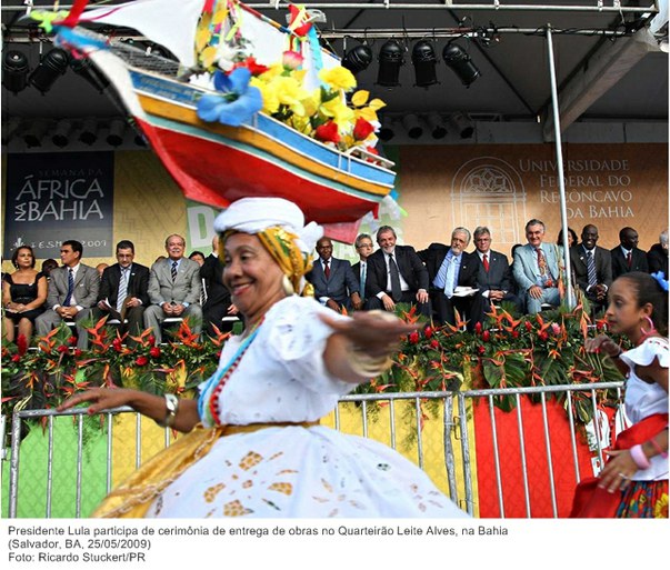 Presidente Lula participa de cerimônia de entrega de obras no Quarteirão Leite Alves, na Bahia.jpg