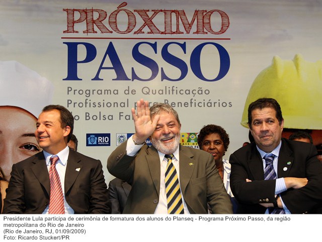 Presidente Lula participa de cerimônia de formatura dos alunos do Planseq - Programa Próximo Passo, da região metropolitana do Rio de Janeiro.jpg