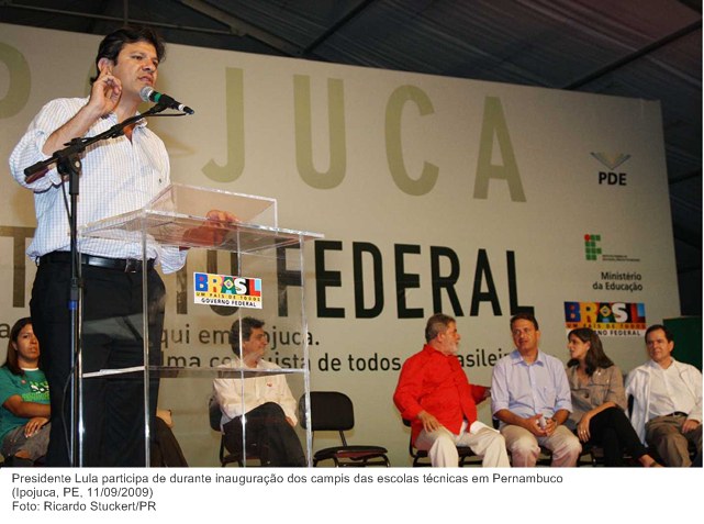 Presidente Lula participa de durante inauguração dos campis das escolas técnicas em Pernambuco.jpg
