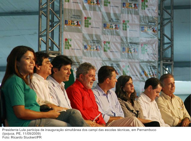 Presidente Lula participa de inauguração simultânea dos campi das escolas técnicas, em Pernambuco.jpg