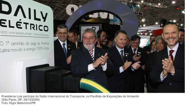Presidente Lula participa do Salão Internacional do Transporte, no Pavilhão de Exposições do Anhembi (2).jpg