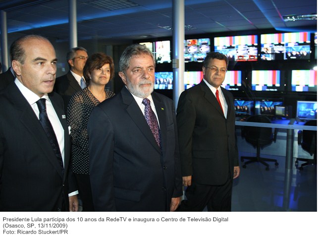Presidente Lula participa dos 10 anos da RedeTV e inaugura o Centro de Televisão Digital.jpg