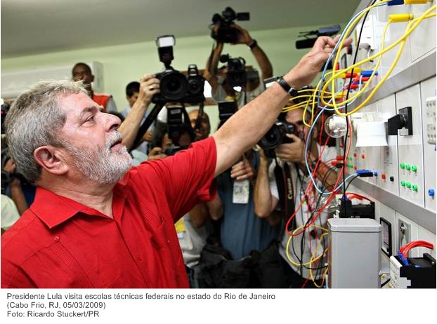 Presidente Lula visita escolas técnicas federais no estado do Rio de Janeiro.