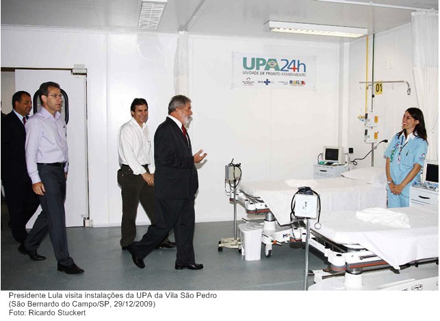 Presidente Lula visita instalações da UPA da Vila São Pedro.