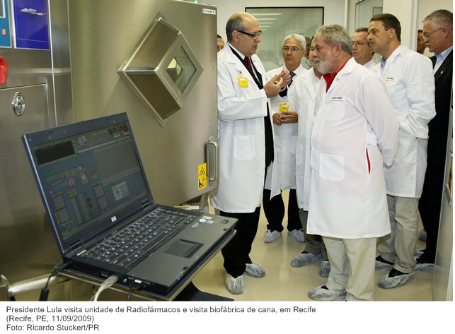 Presidente Lula visita unidade de Radiofármacos e visita biofábrica de cana, em Recife