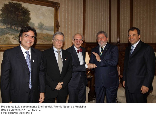 Presidente Lula cumprimenta Eric Kandel, Prêmio Nobel de Medicina (2).