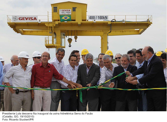 Presidente Lula descerra fita inaugural da usina hidrelétrica Serra do Facão