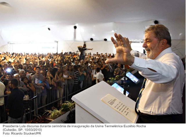 Presidente Lula discursa durante cerimônia de inauguração da Usina Termelétrica Euzébio Rocha.