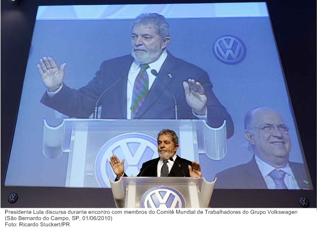 Presidente Lula discursa durante encontro com membros do Comitê Mundial de Trabalhadores do Grupo Volkswagen.