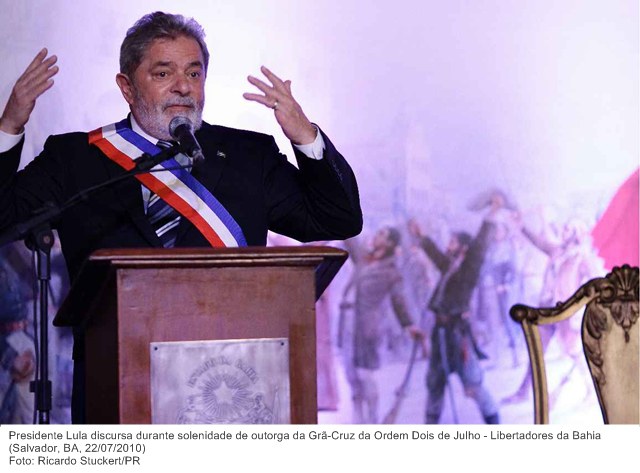 Presidente Lula discursa durante solenidade de outorga da Grã-Cruz da Ordem Dois de Julho - Libertadores da Bahia (2).