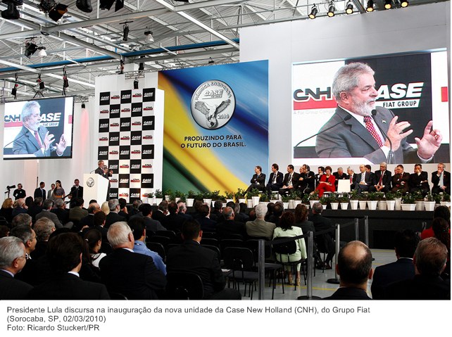 Presidente Lula discursa na inauguração da nova unidade da Case New Holland (CNH), do Grupo Fiat.