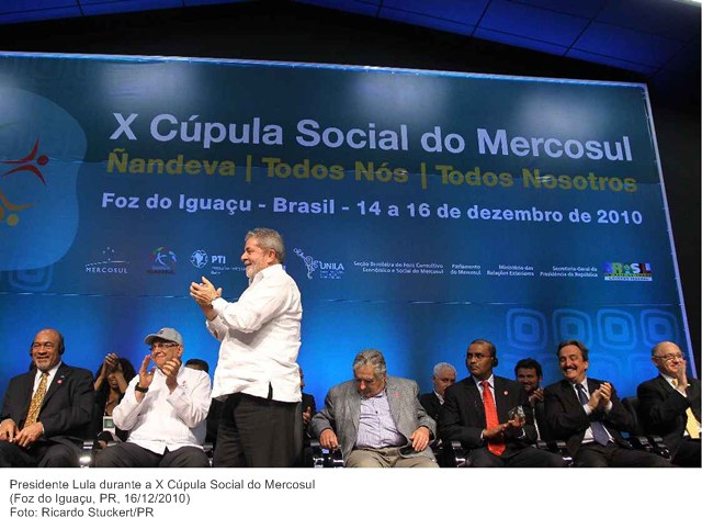 Presidente Lula durante a X Cúpula Social do Mercosul.