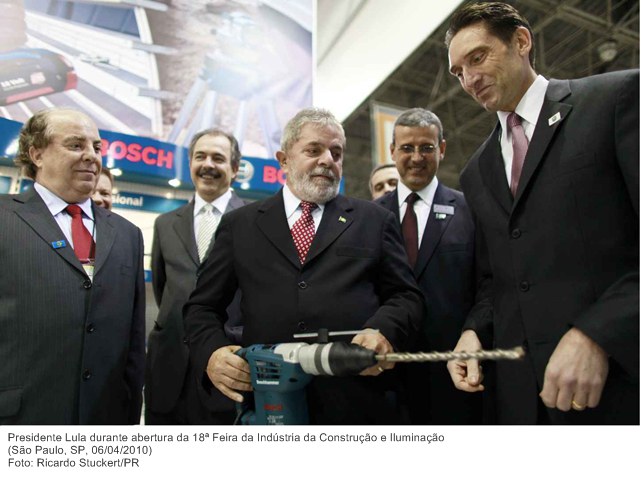 Presidente Lula durante abertura da 18ª Feira da Indústria da Construção e Iluminação (3).