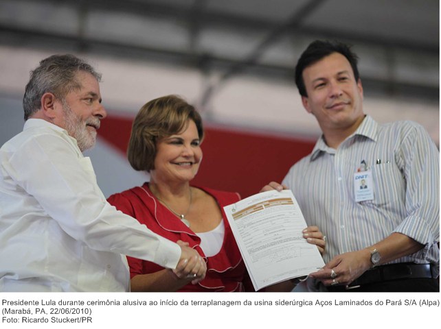 Presidente Lula durante cerimônia alusiva ao início da terraplanagem da usina siderúrgica Aços Laminados do Pará SA (Alpa) (2).