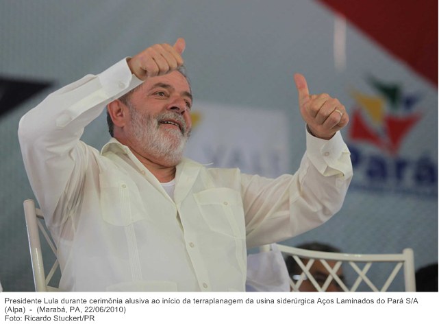 Presidente Lula durante cerimônia alusiva ao início da terraplanagem da usina siderúrgica Aços Laminados do Pará SA (Alpa) (3).