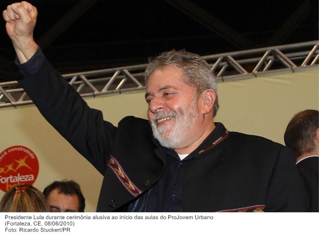 Presidente Lula durante cerimônia alusiva ao início das aulas do ProJovem Urbano.