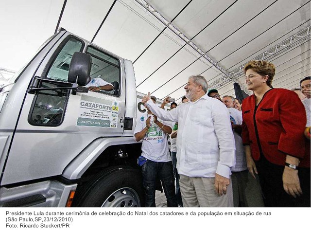 Presidente Lula durante cerimônia de celebração do Natal dos catadores e da população em situação de rua.
